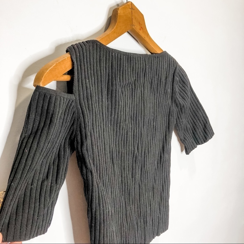 🦋🌙 ZARA | Fun and Flirty Black Going Out Top - Picture 3 of 7